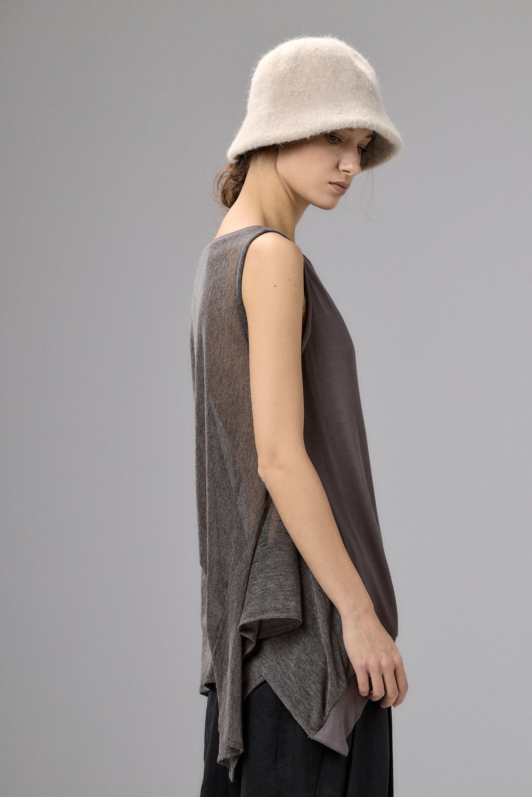 SENSATIONAL BLACK KNIT SLEEVELESS TOP