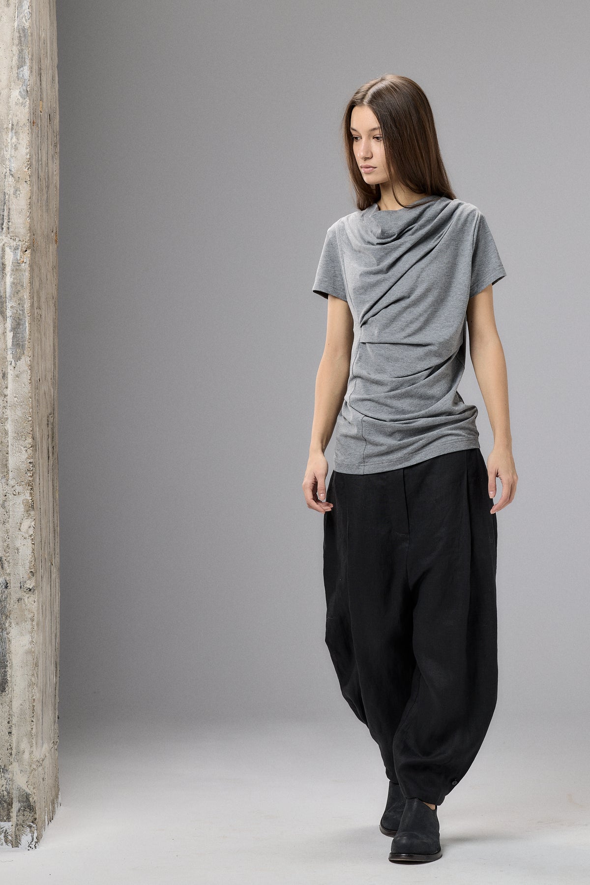 SHORT SLEEVE GRAY DRAPE BLOUSE