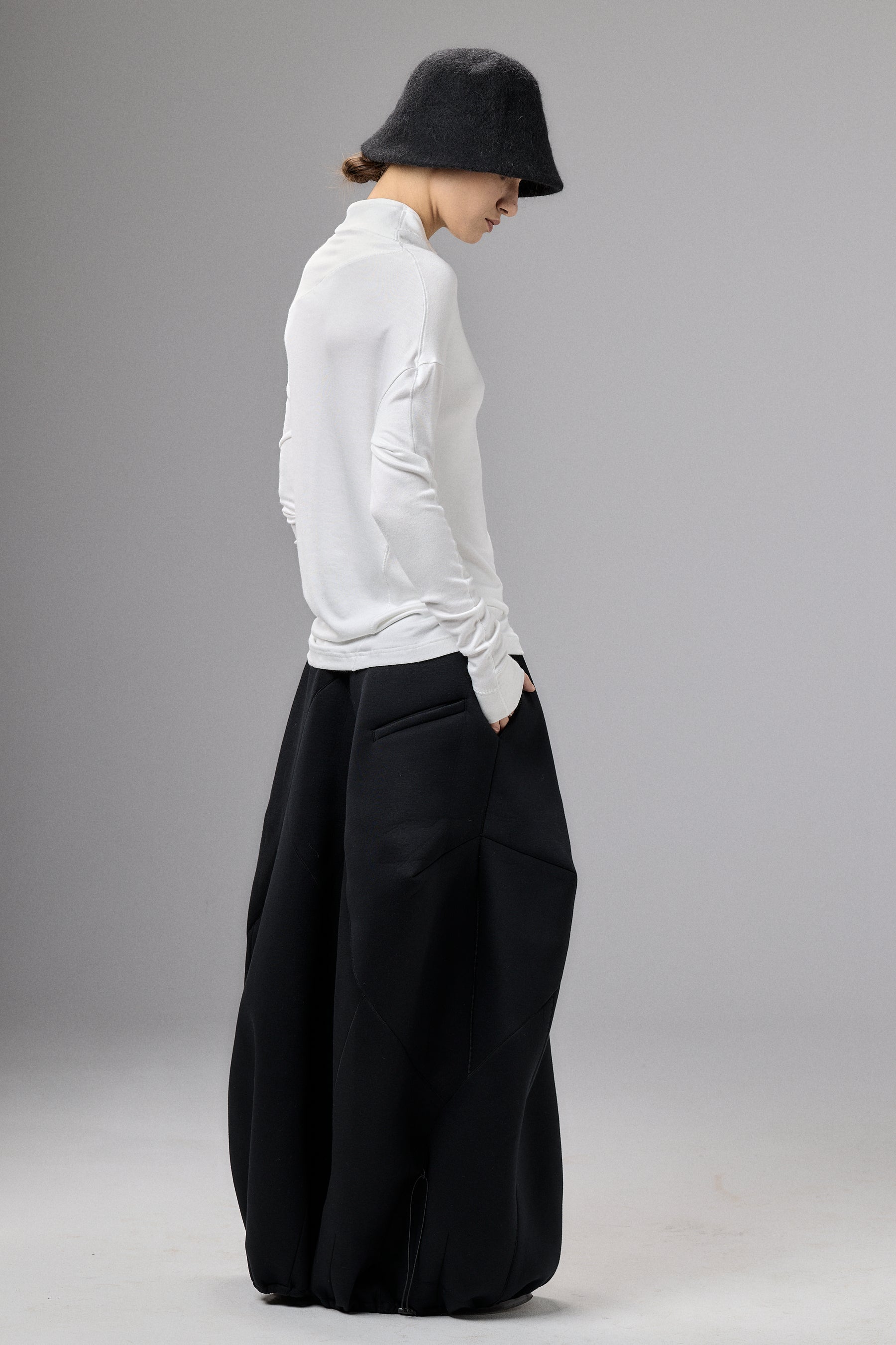 MINIMALIST LONG SLEEVE CAPPUCCINO TOP