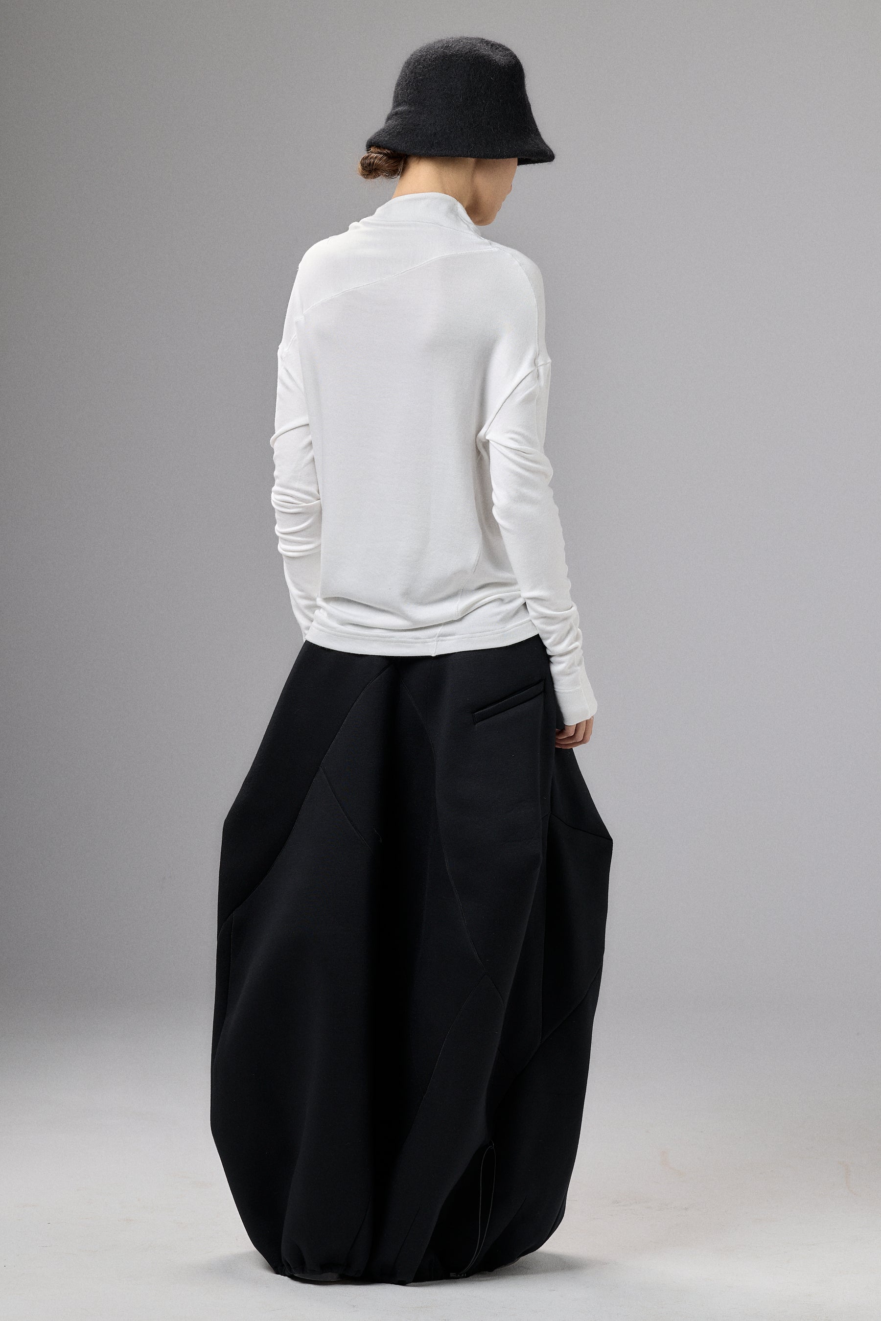 BROWN GRAY MINIMALIST LONG SLEEVE TOP