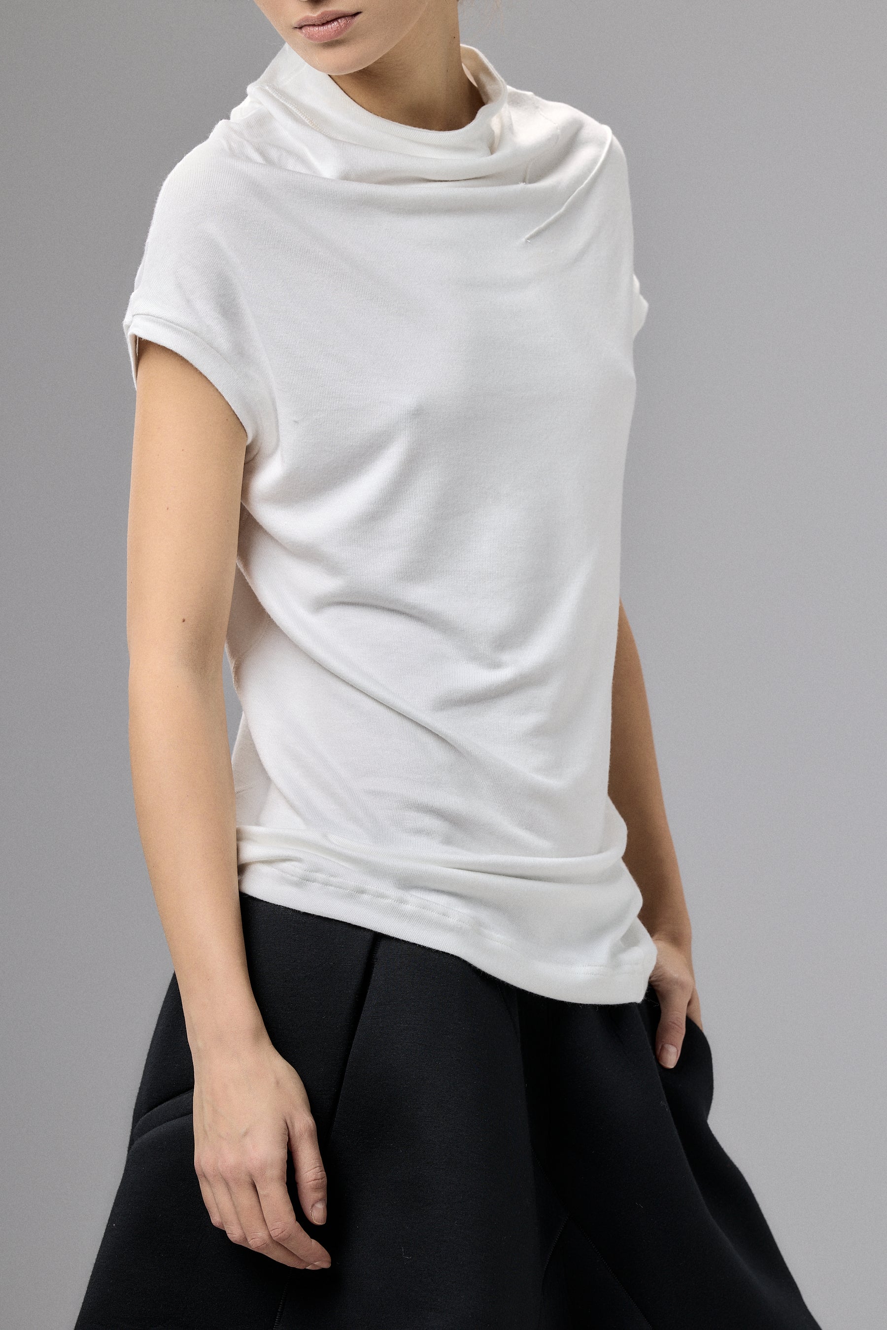 MUTED BLUE MINIMALIST CAP SLEEVED TOP