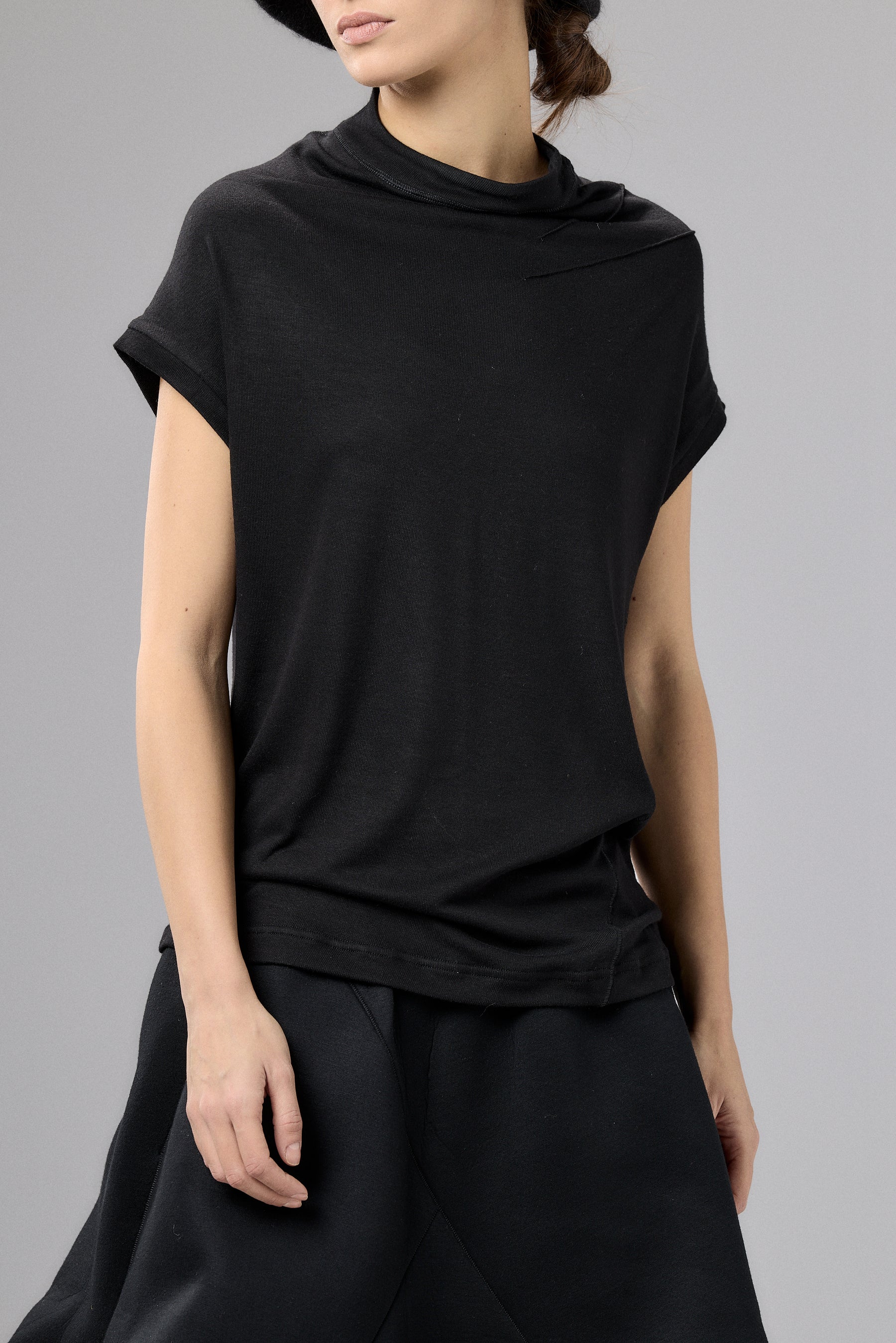 MUTED BLUE MINIMALIST CAP SLEEVED TOP