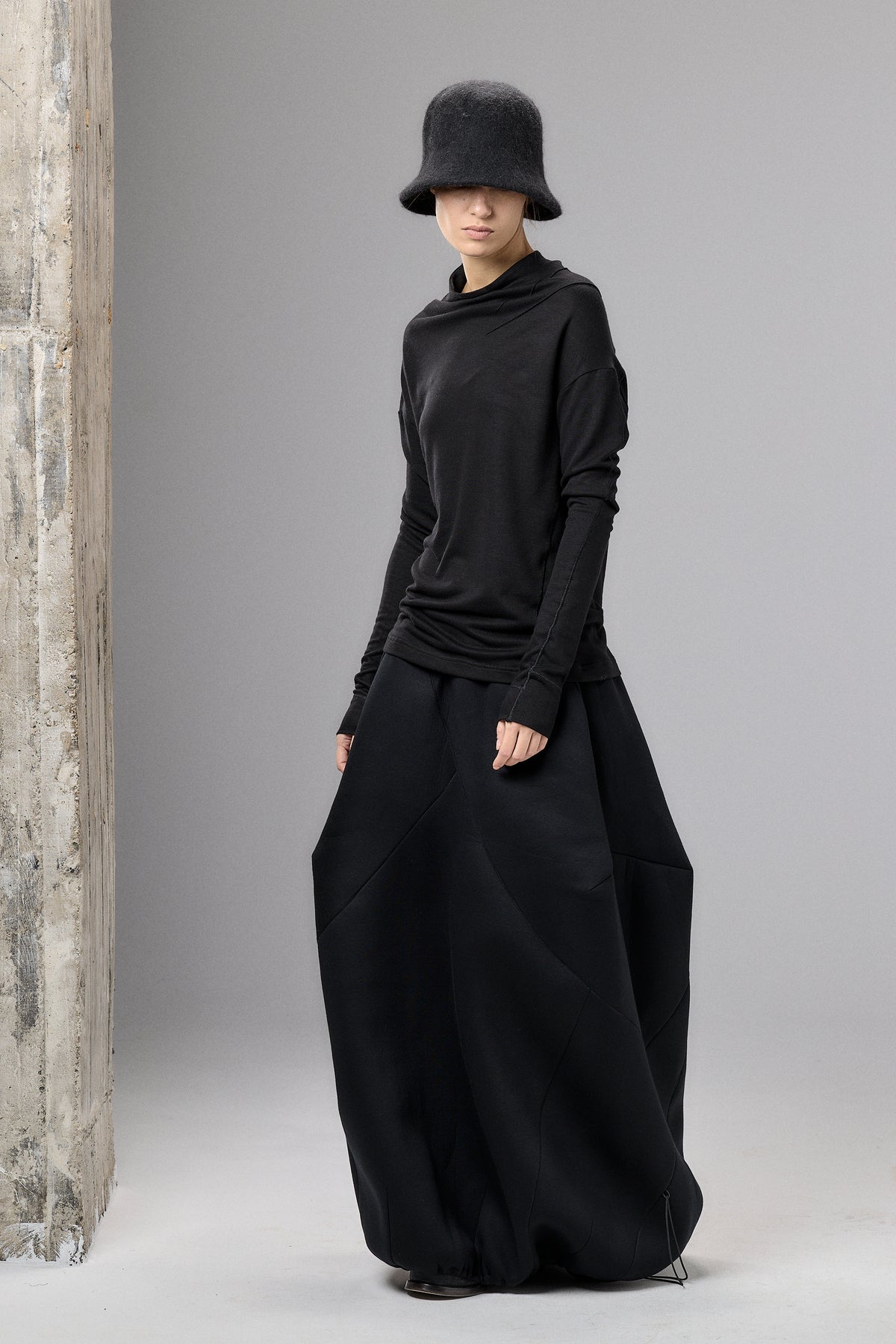 MINIMALIST LONG SLEEVE CAPPUCCINO TOP