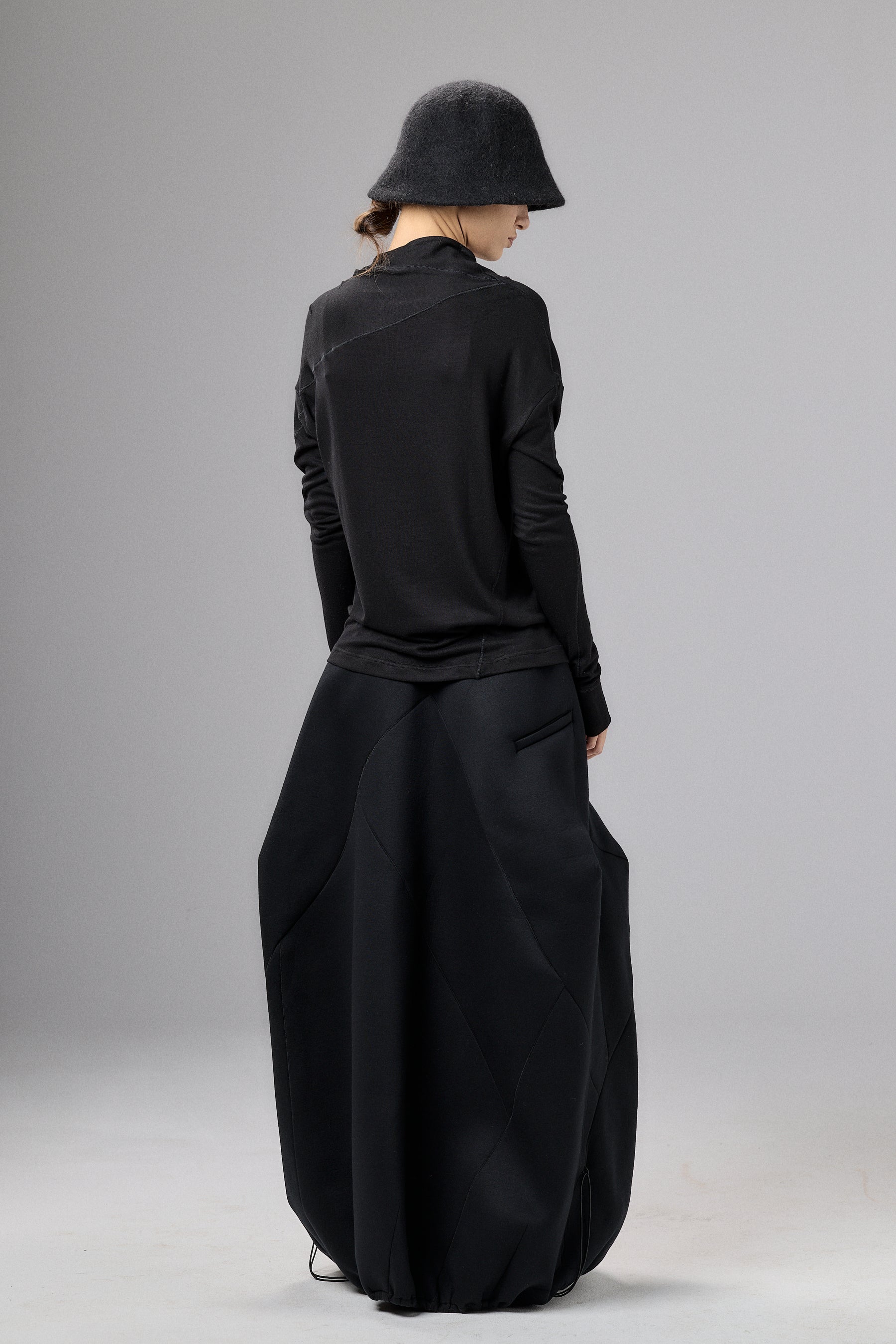 MINIMALIST LONG SLEEVE CAPPUCCINO TOP