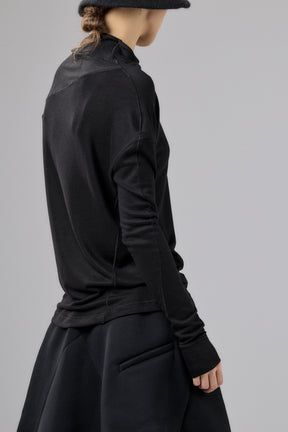 BLACK MINIMALIST LONG SLEEVE TOP