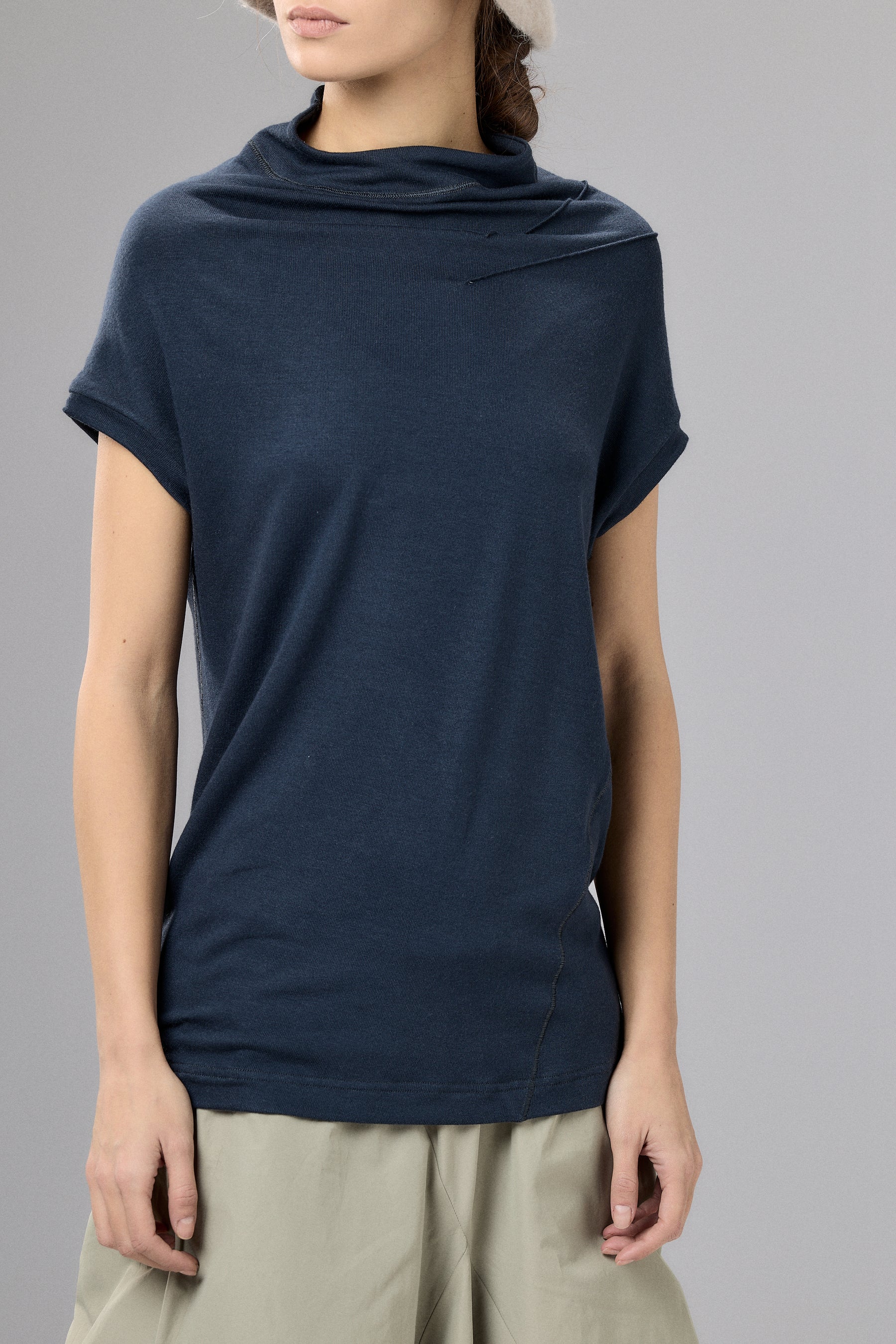 MUTED BLUE MINIMALIST CAP SLEEVED TOP