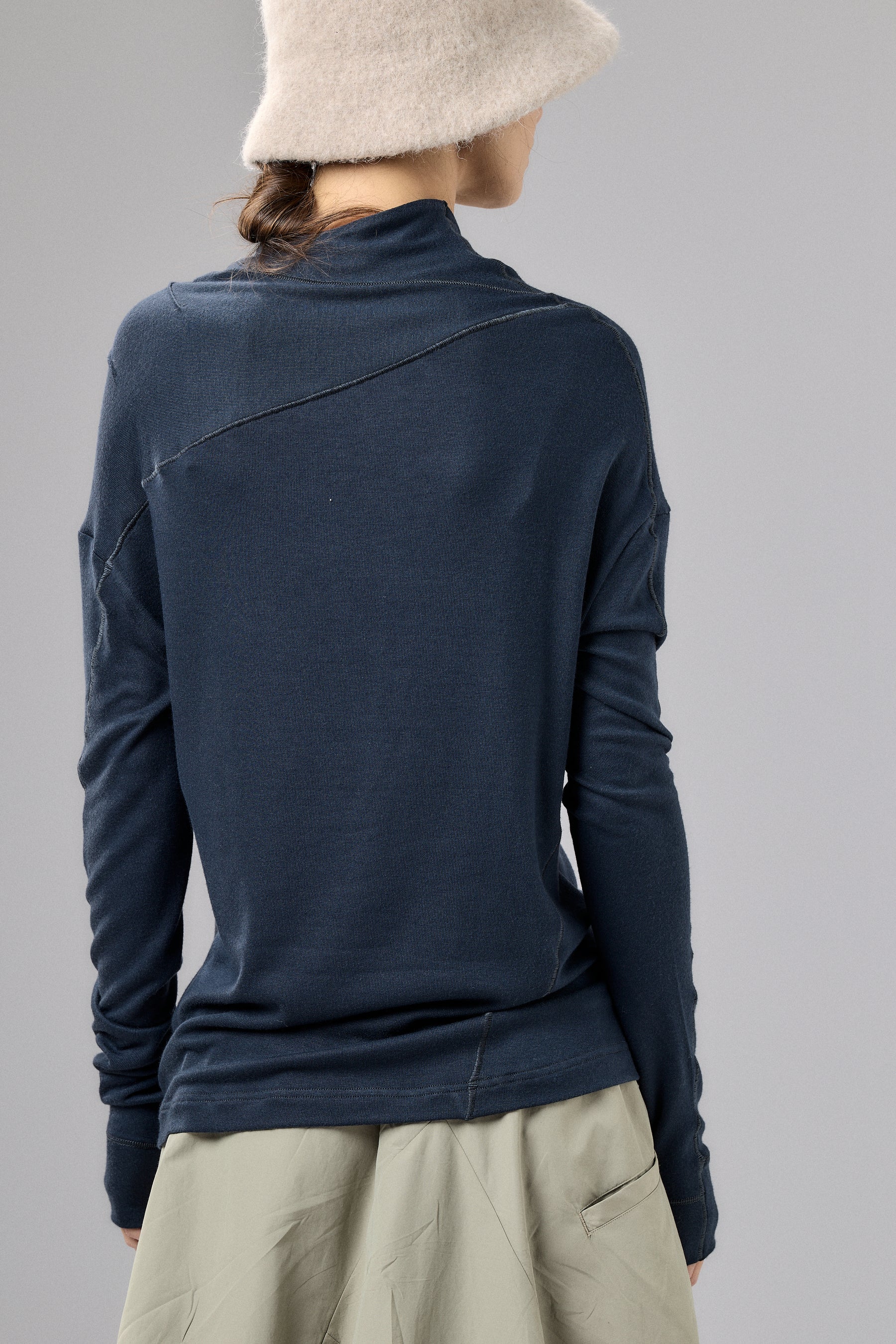 MUTED BLUE MINIMALIST LONG SLEEVE TOP