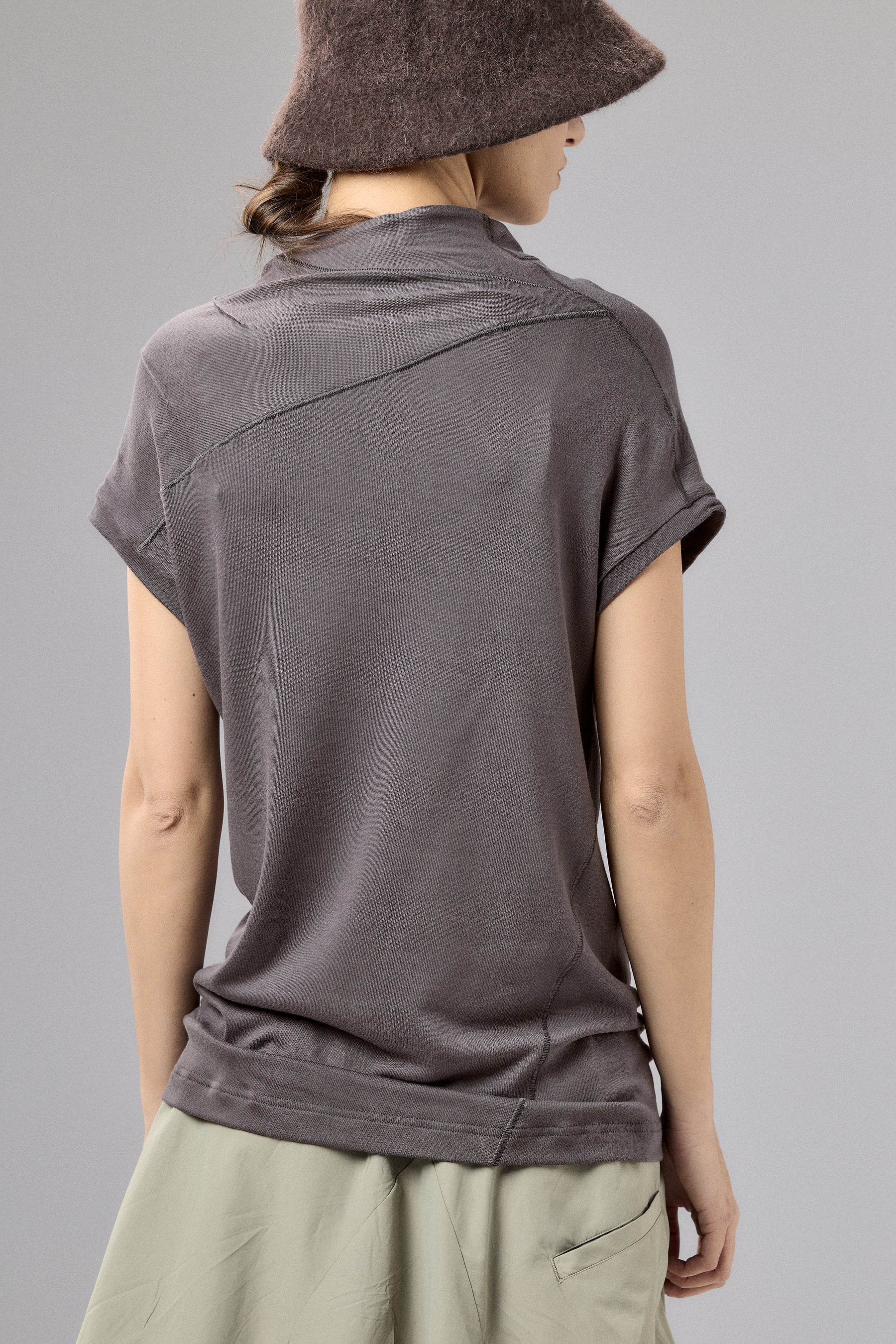 MUTED BLUE MINIMALIST CAP SLEEVED TOP