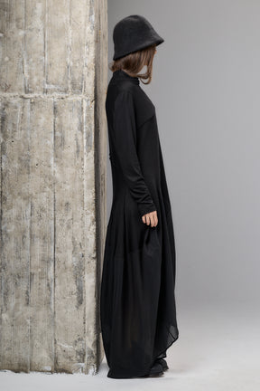 BLACK LONG SLEEVED MAXI DRESS