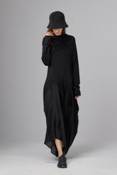 BLACK LONG SLEEVED MAXI DRESS