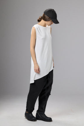 OFF WHITE DRAPE SLEEVELESS SHIRT