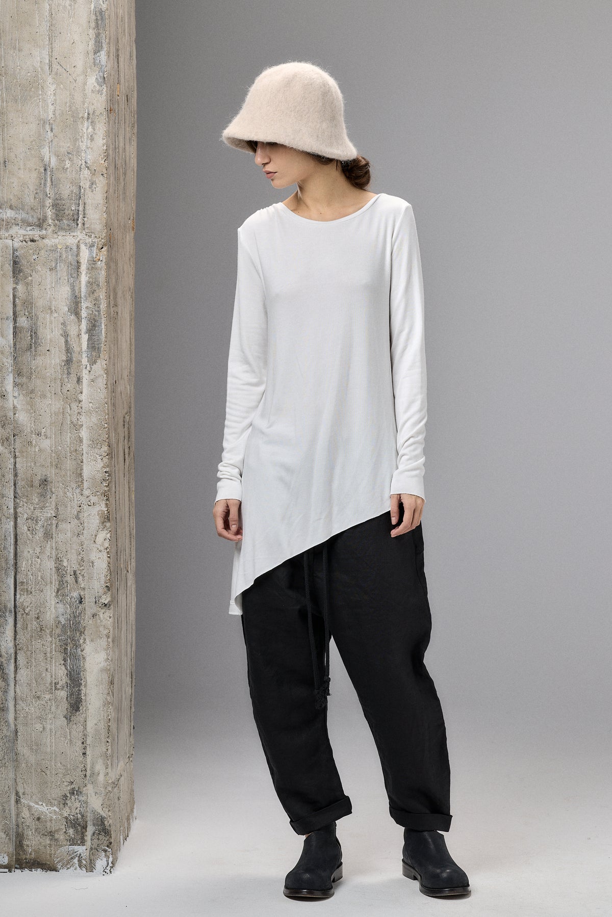 OFF WHITE TWISTED BACK LONG SLEEVE TOP