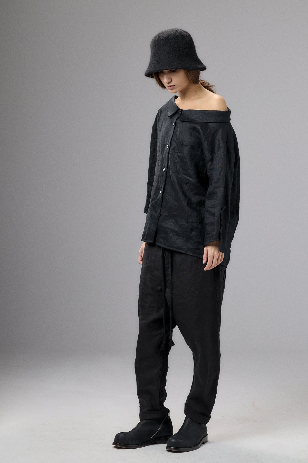 OFF SHOULDER BLACK LINEN SHIRT