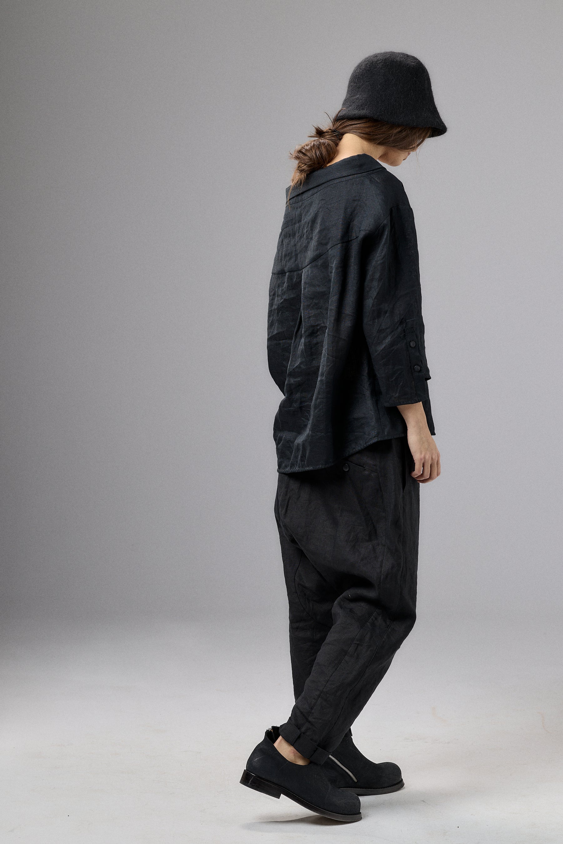 OFF SHOULDER BLACK LINEN SHIRT