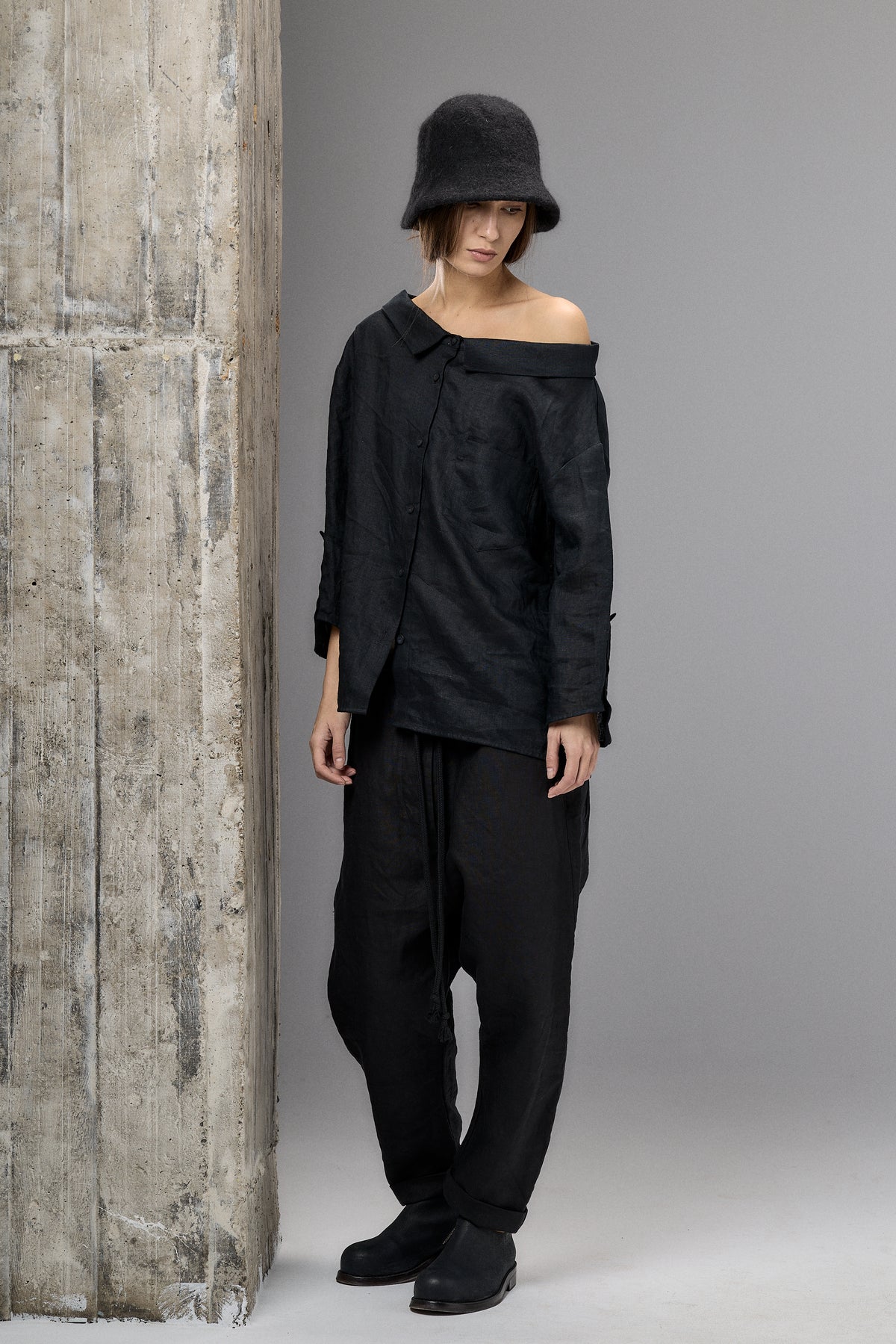OFF SHOULDER SAND LINEN SHIRT