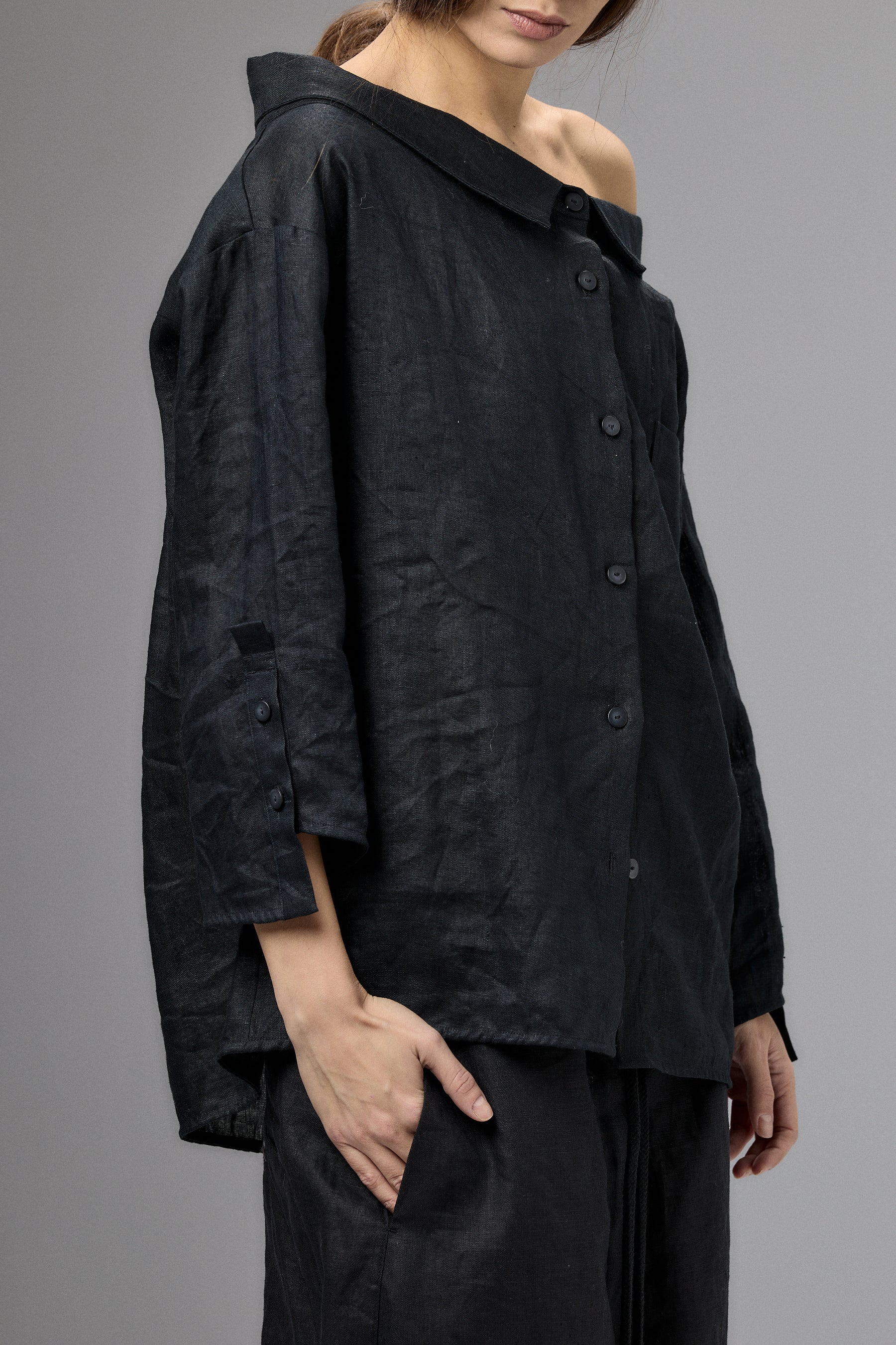 OFF SHOULDER BLACK LINEN SHIRT