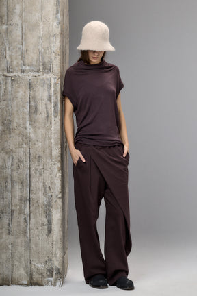 MUTED BORDO MINIMALIST CAP SLEEVED TOP