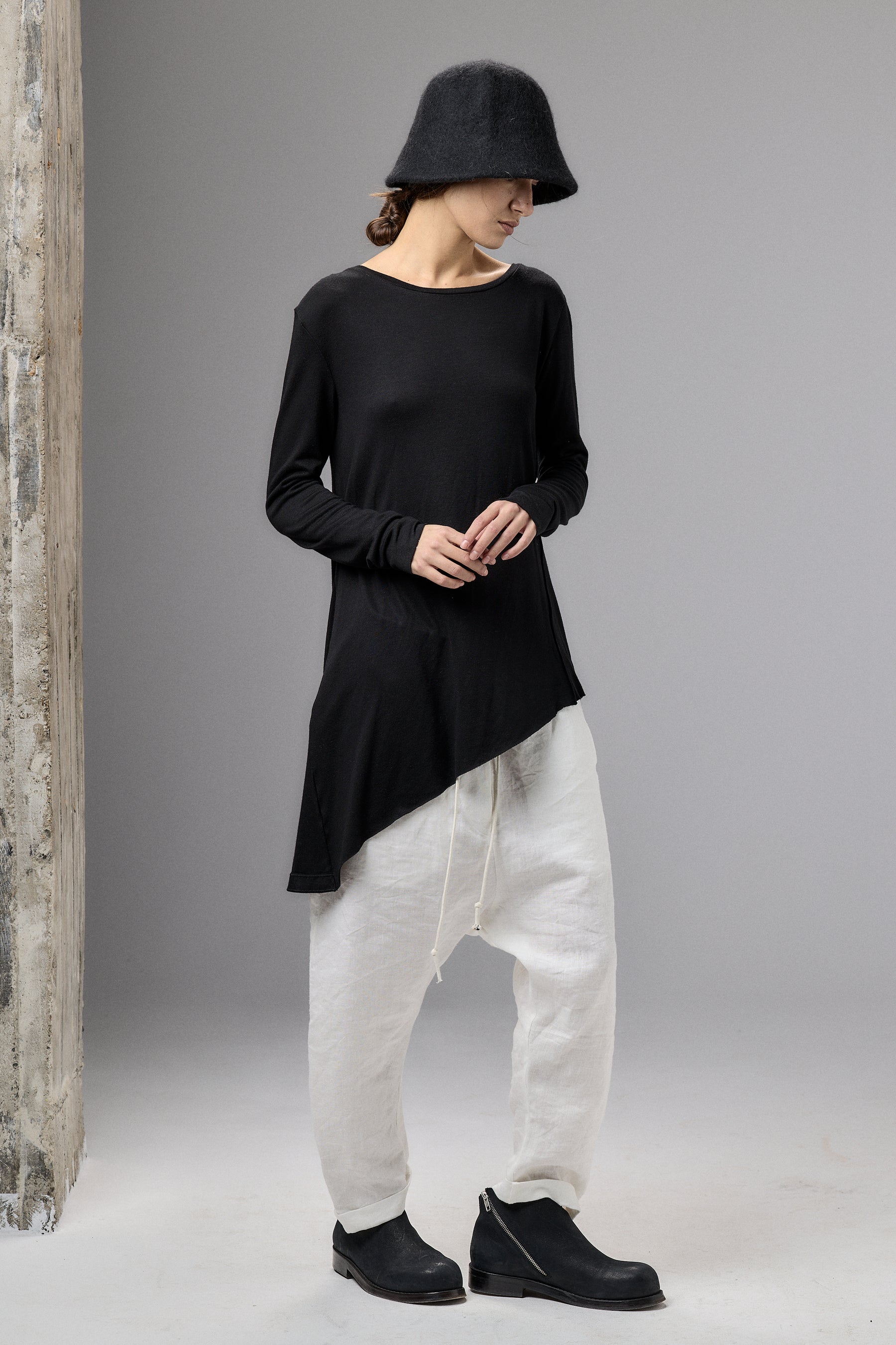 OFF WHITE TWISTED BACK LONG SLEEVE TOP