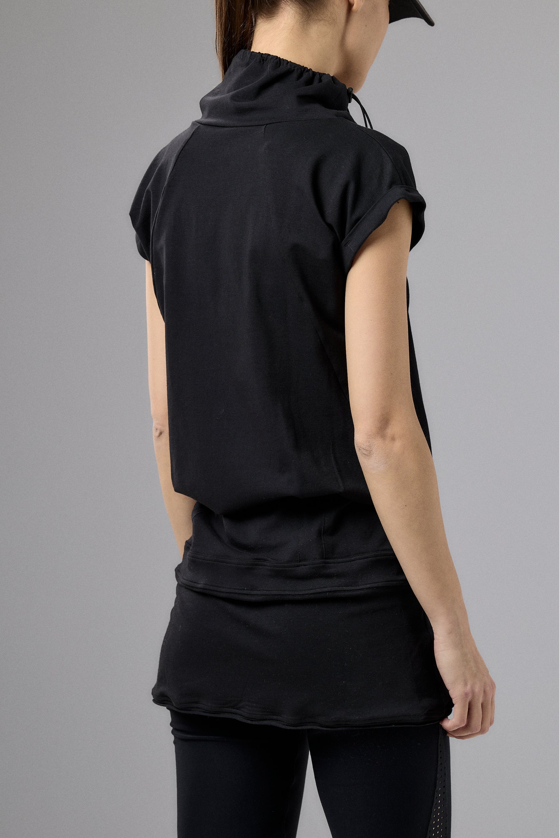 BLACK YOGA TUNIC TOP