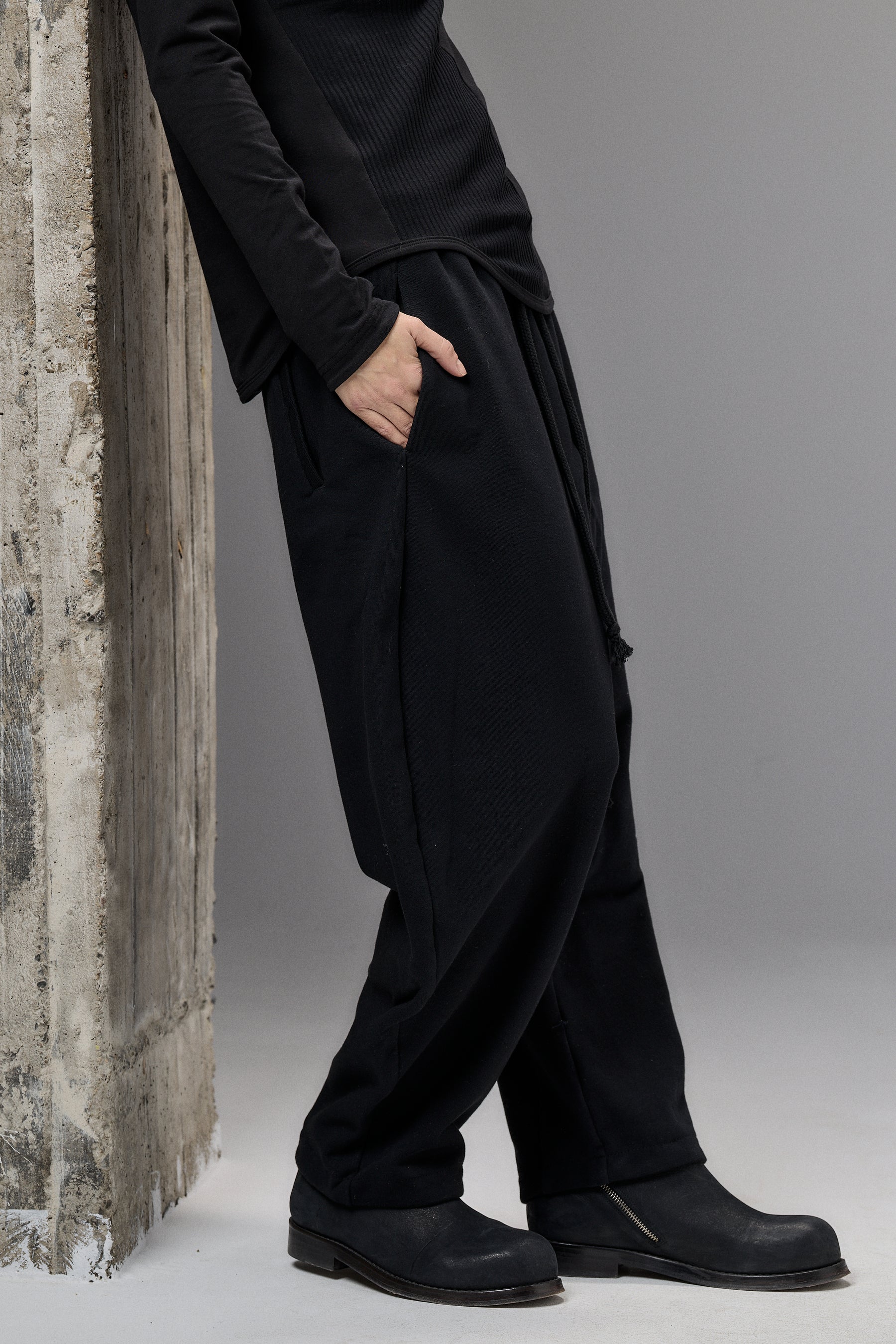 BLACK BALLOON FRENCH TERRY PANTS