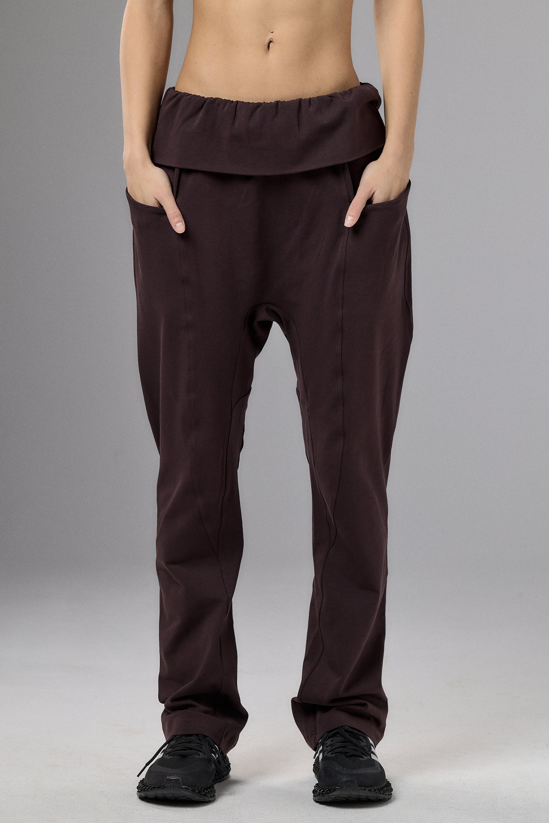 MUTED BORDO DROP CROTCH PANTS WITH POCKETS