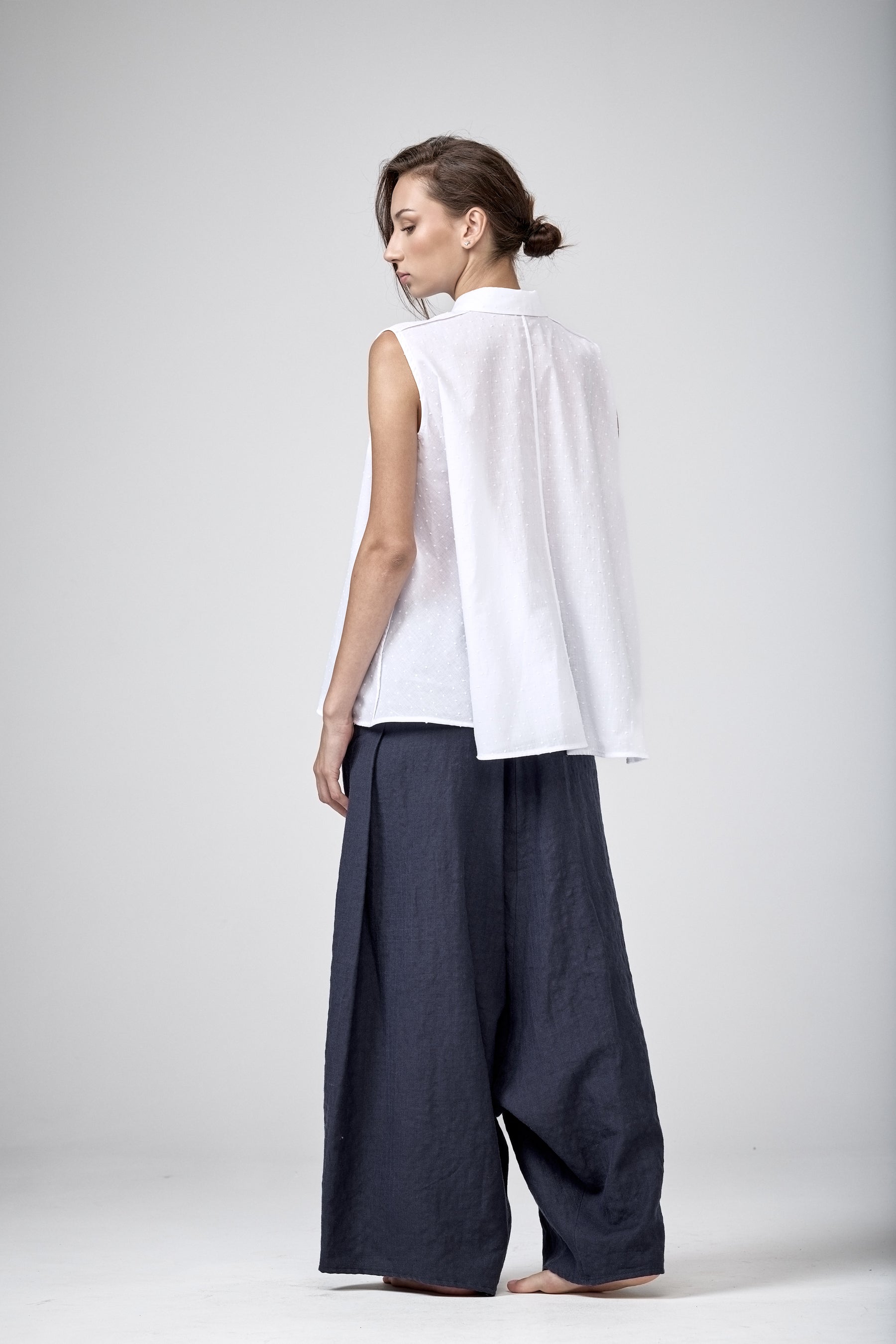 INK BLUE LOW CROTCH LINEN PANTS