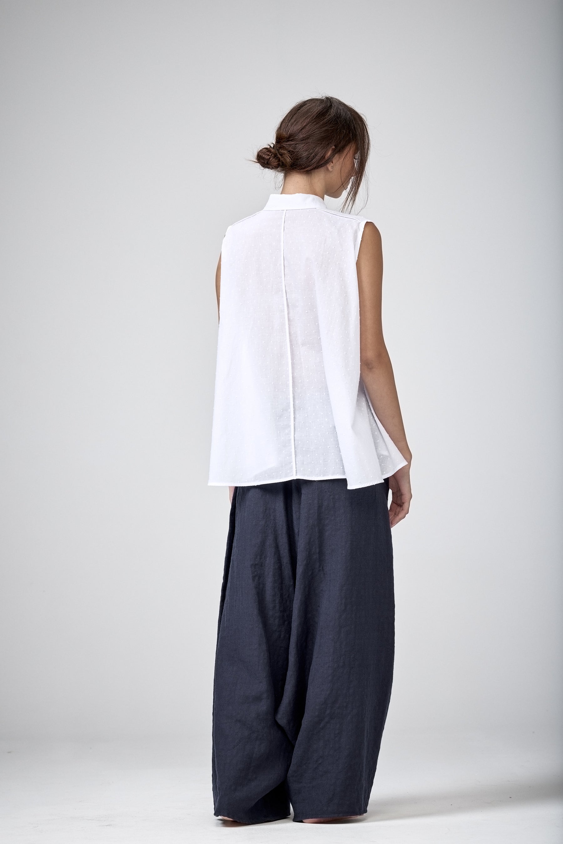 INK BLUE LOW CROTCH LINEN PANTS