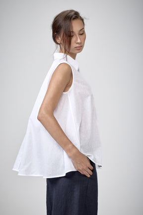 SLEEVELESS COTTON SHIRT