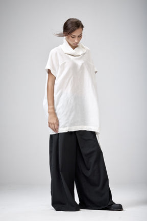 OFF-WHITE V-NECK TUNIC TOP