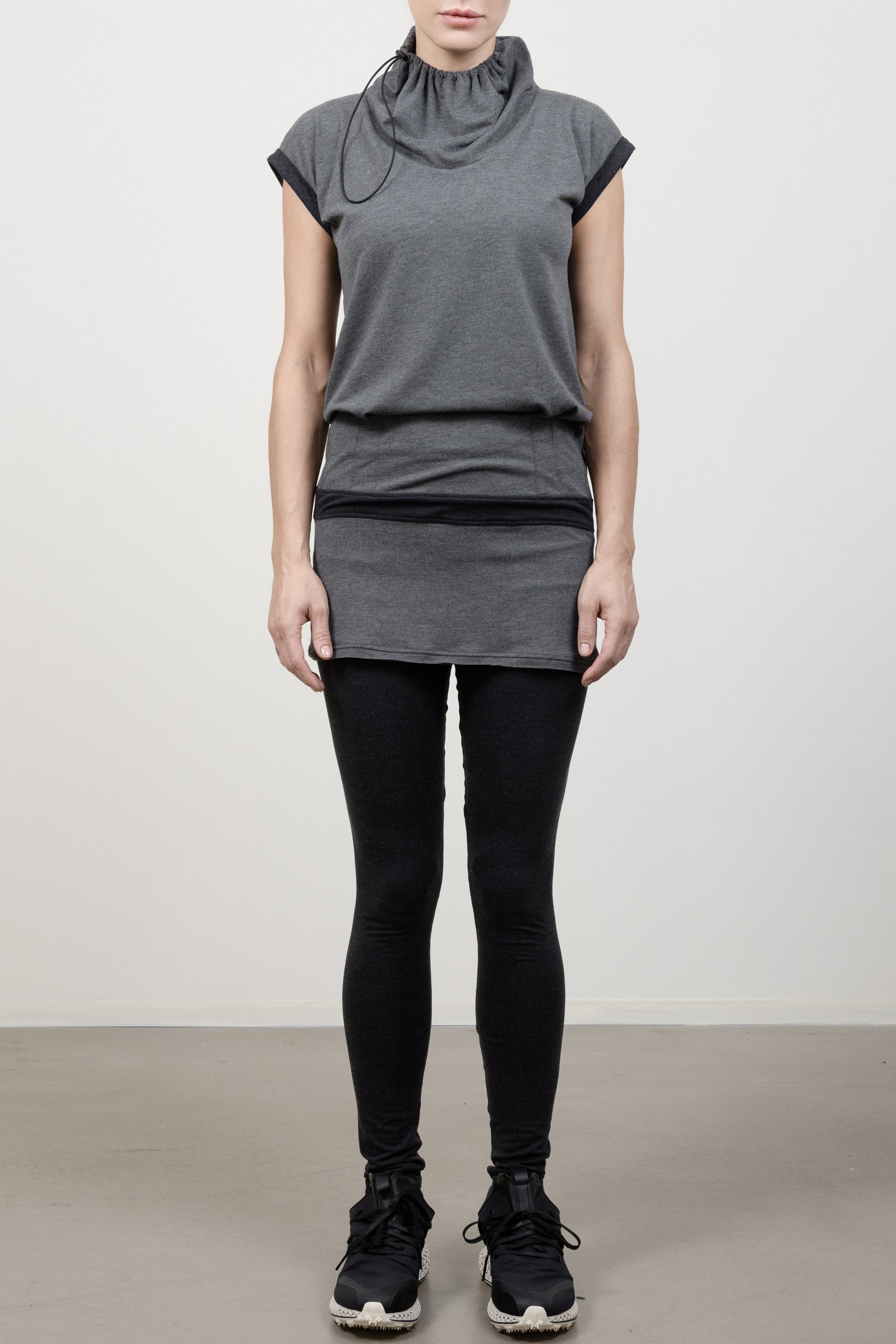 NEUTRAL GRAY YOGA TUNIC TOP