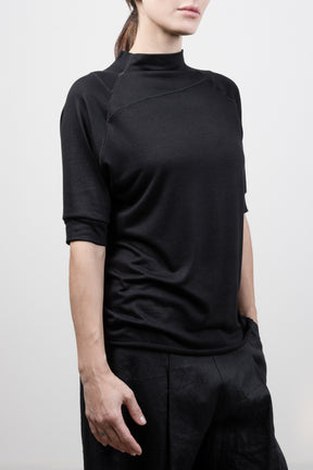 HALF SLEEVE MOCK NECK OFF WHITE TOP