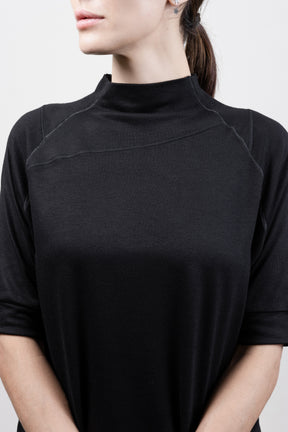HALF SLEEVE MOCK NECK BLACK TOP