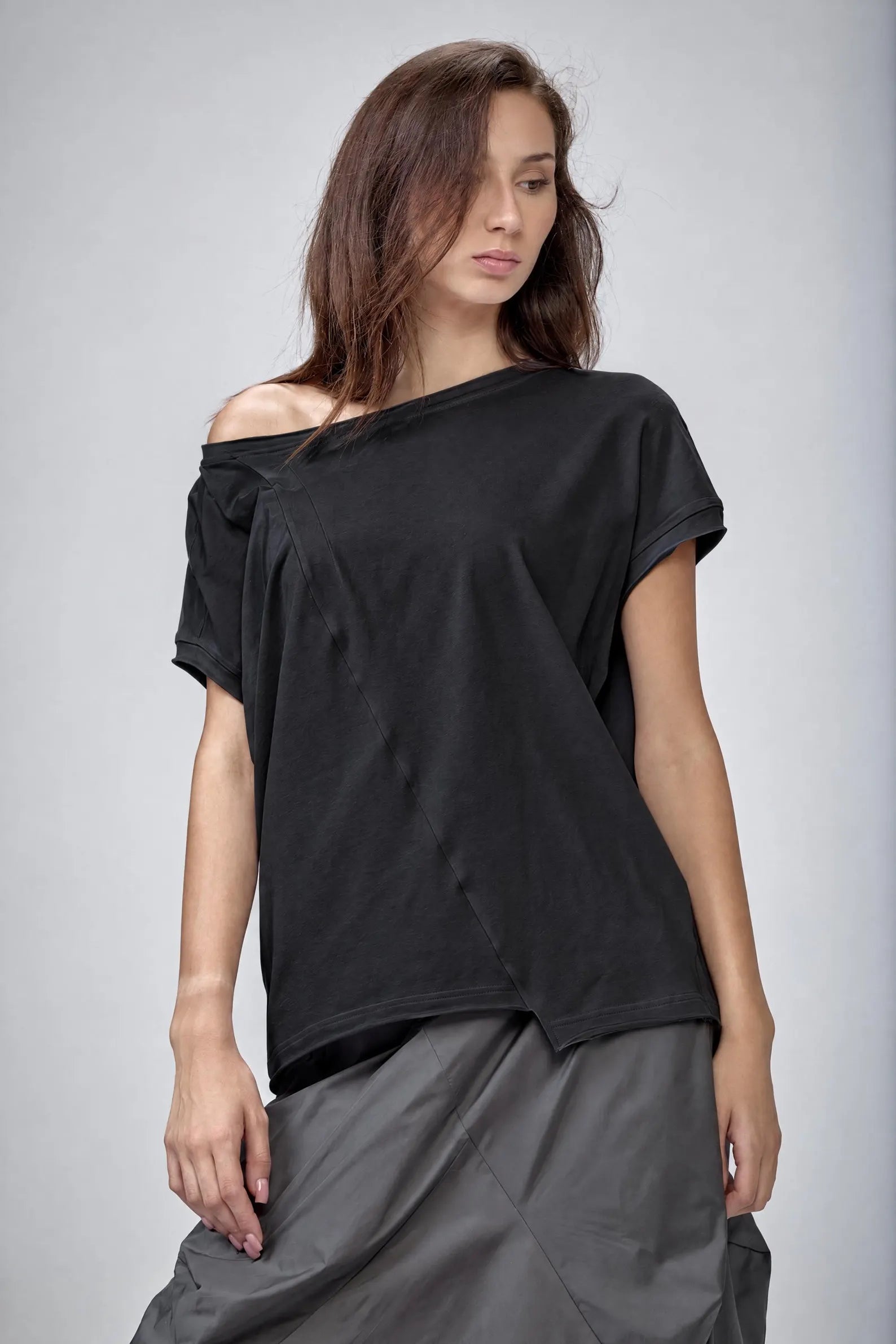 WHITE ASYMMETRICAL TOP
