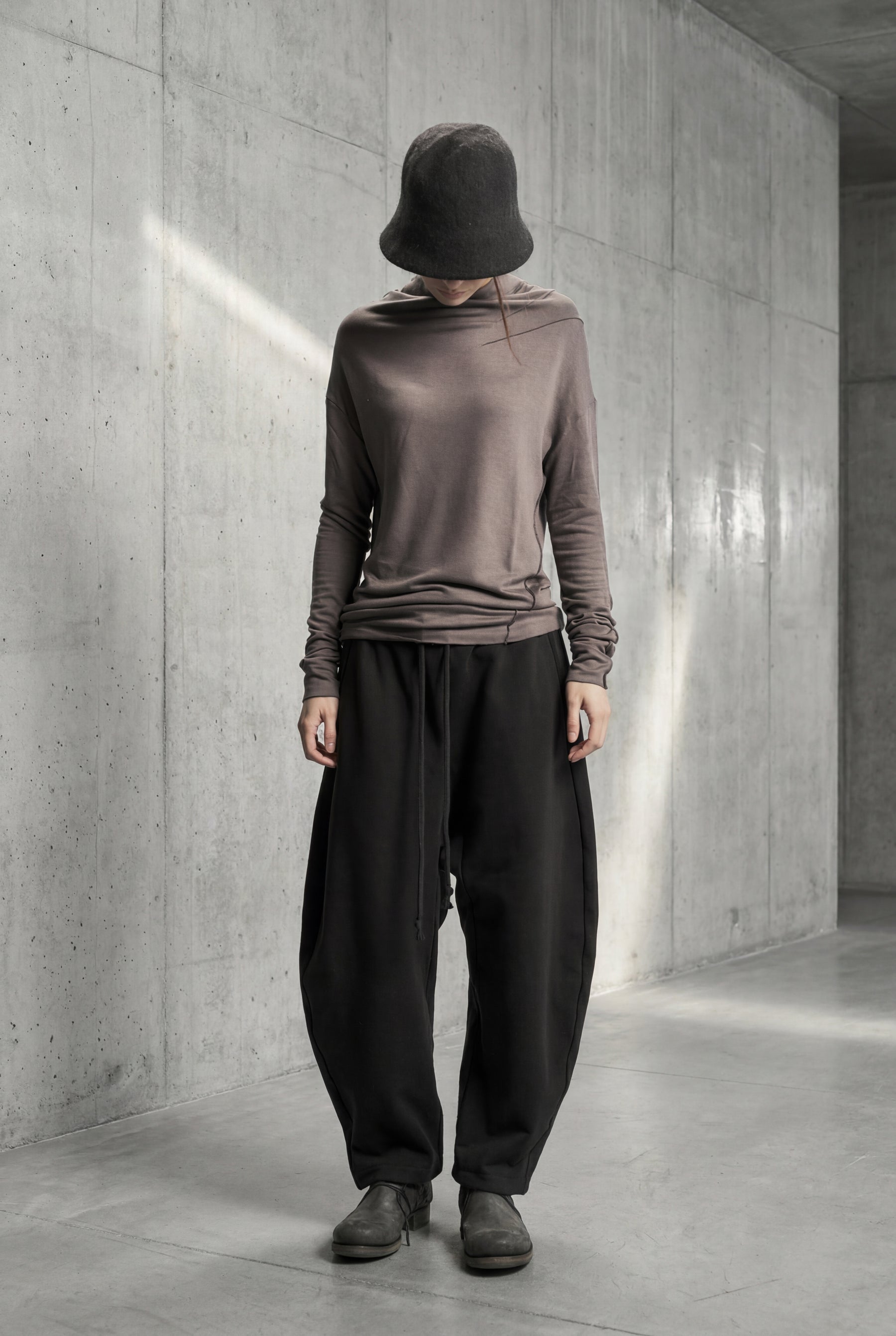 BLACK BALLOON FRENCH TERRY PANTS
