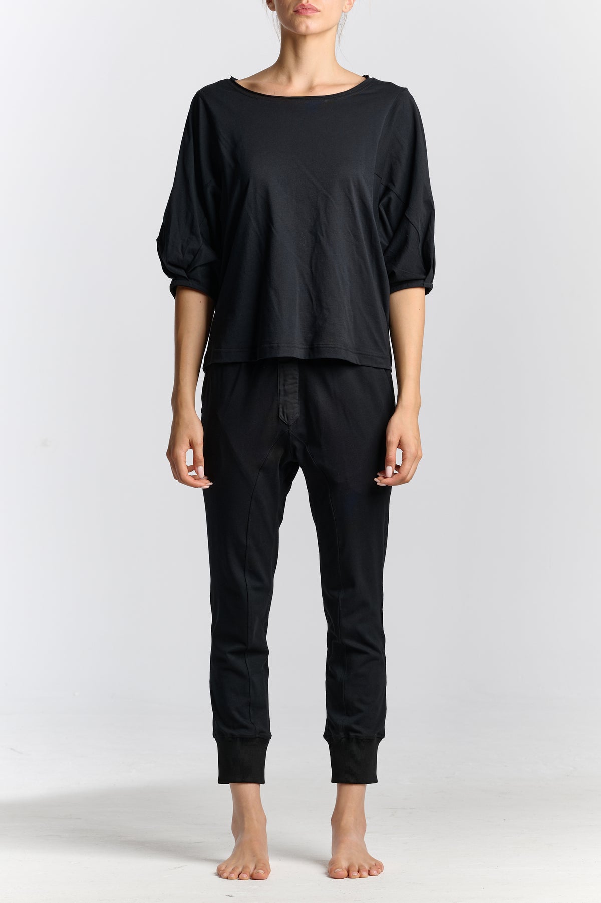 HALF SLEEVE BLACK LOOSE TOP