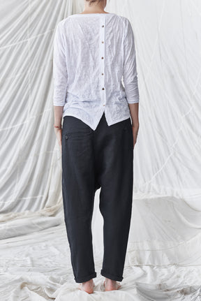 WHITE WRINKLED BOATNECK BLOUSE