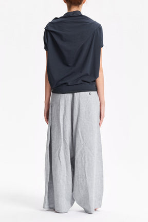 OVERSIZED ASYMMETRICAL SHORT SLEEVED TOP