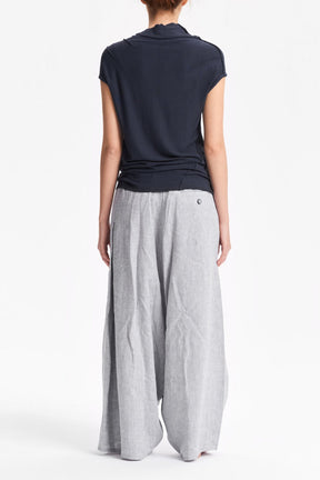 MINIMALIST CAP SLEEVED TOP