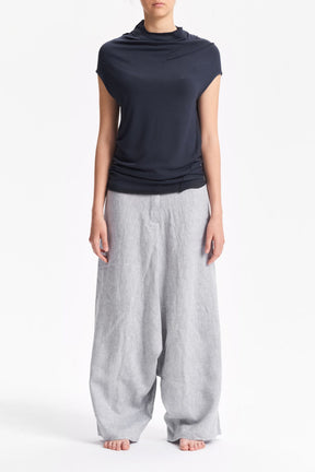 MINIMALIST CAP SLEEVED TOP