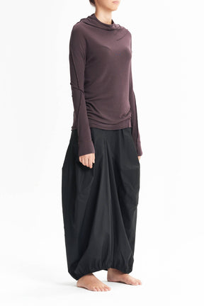 MINIMALIST LONG SLEEVED TOP