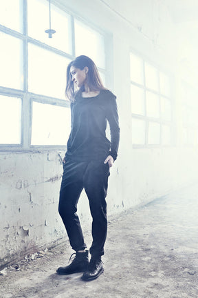 DRAPE COLLAR LONG SLEEVED TOP