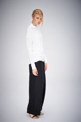 MINIMALIST LONG SLEEVED TOP