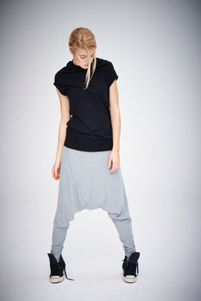 MINIMALIST CAP SLEEVED TOP
