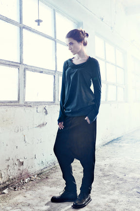 DRAPE COLLAR LONG SLEEVED TOP