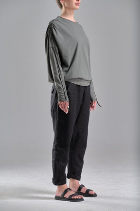 DRAPED SHOULDER LONG SLEEVED LOOSE TOP