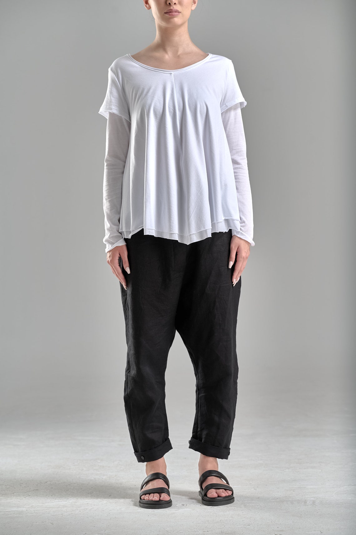 DOUBLE LAYERED LOOSE WHITE TOP - LONG SLEEVES
