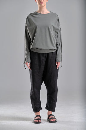 DRAPED SHOULDER LONG SLEEVED LOOSE TOP