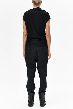 MINIMALIST CAP SLEEVED TOP