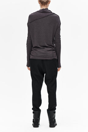 MINIMALIST LONG SLEEVED TOP