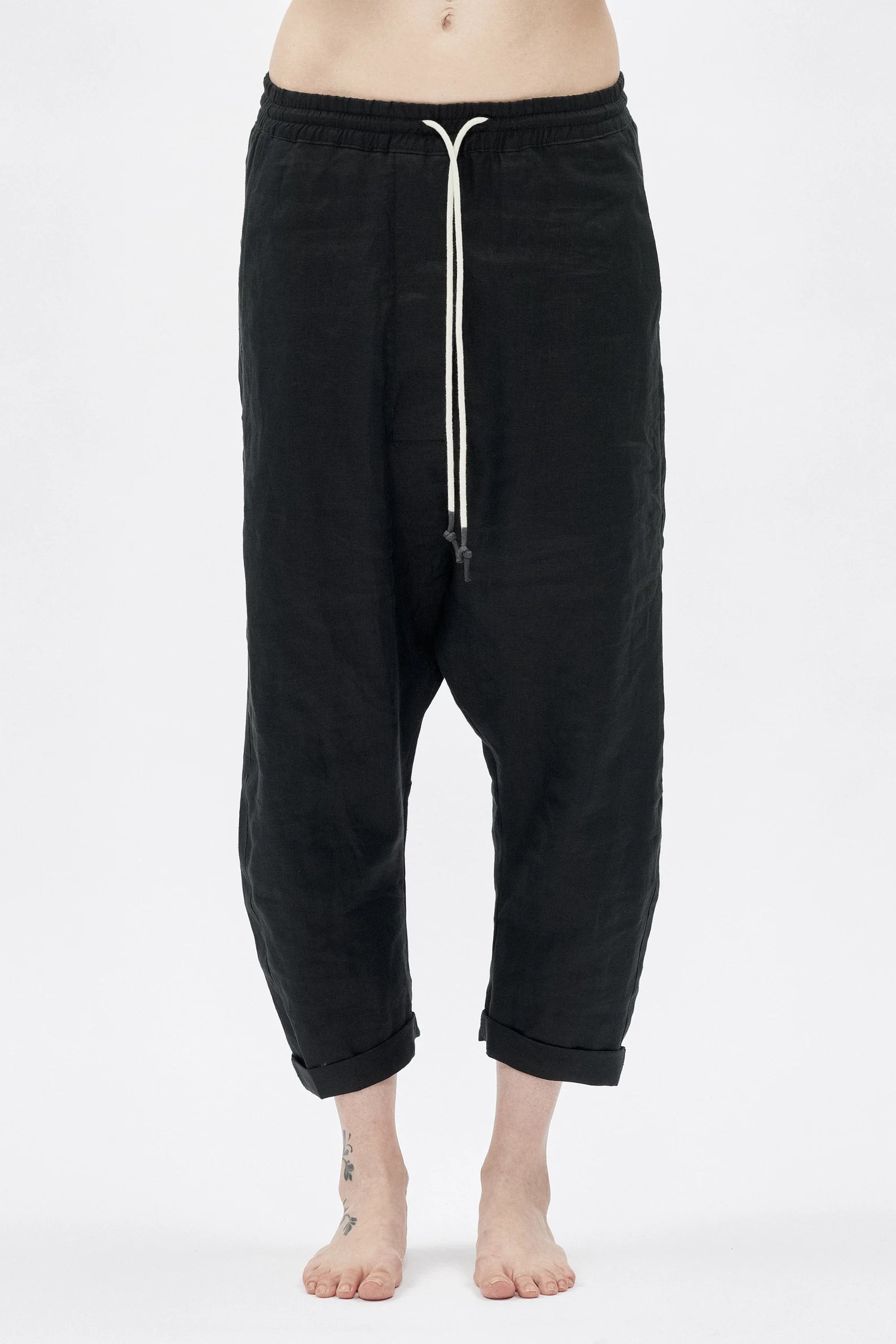 BLACK DROPPED CROTCH LINEN PANTS